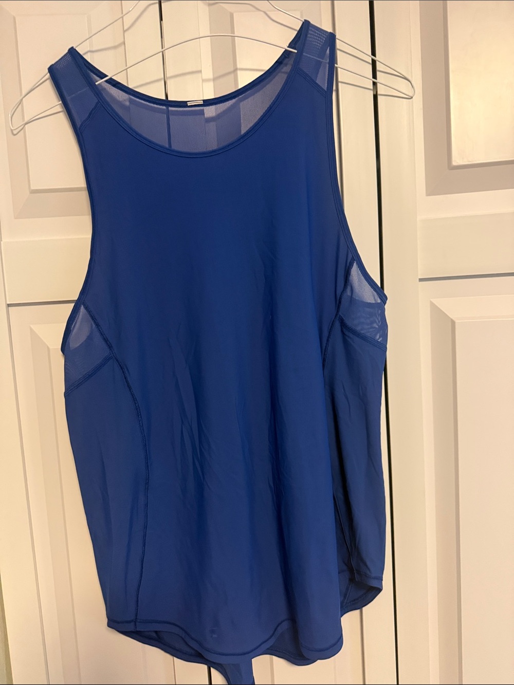 LuluLemon Women’s Blue Sleeveless Tank Top